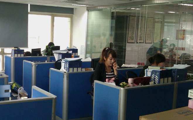纺织面料进出口选购指南：克重、成分与后整理工艺的关键指标